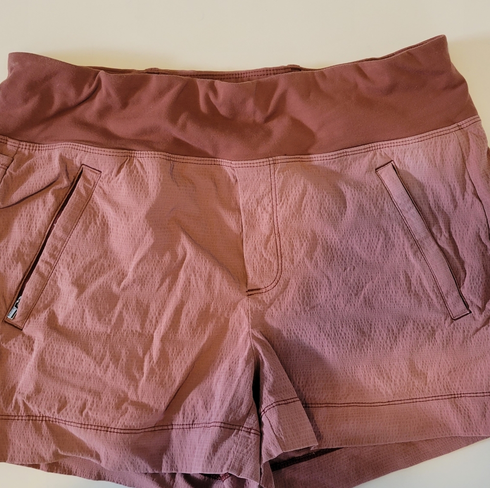 Athleta Trekkie Shorts